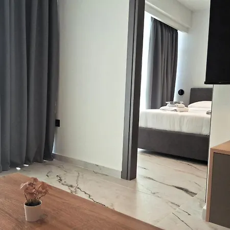 Aparthotel Vardaris 4*