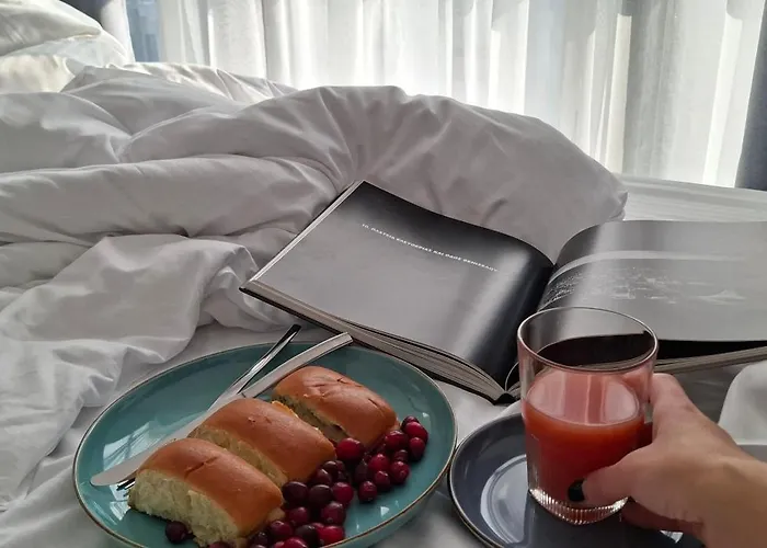 Vardaris Aparthotel 4*