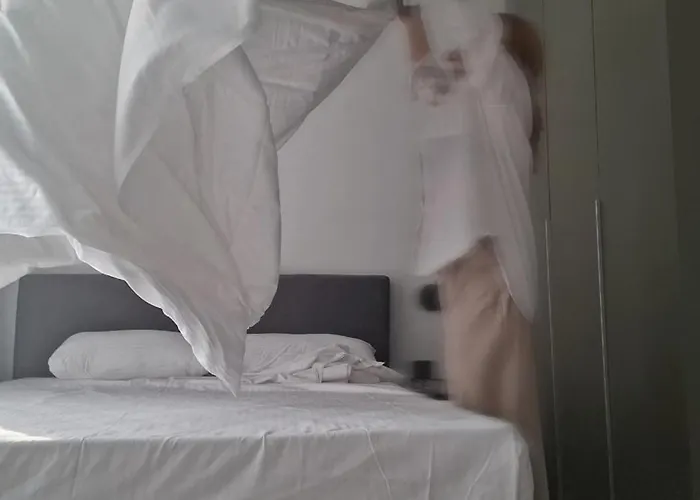 Vardaris Aparthotel