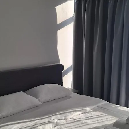 Aparthotel Vardaris 4*